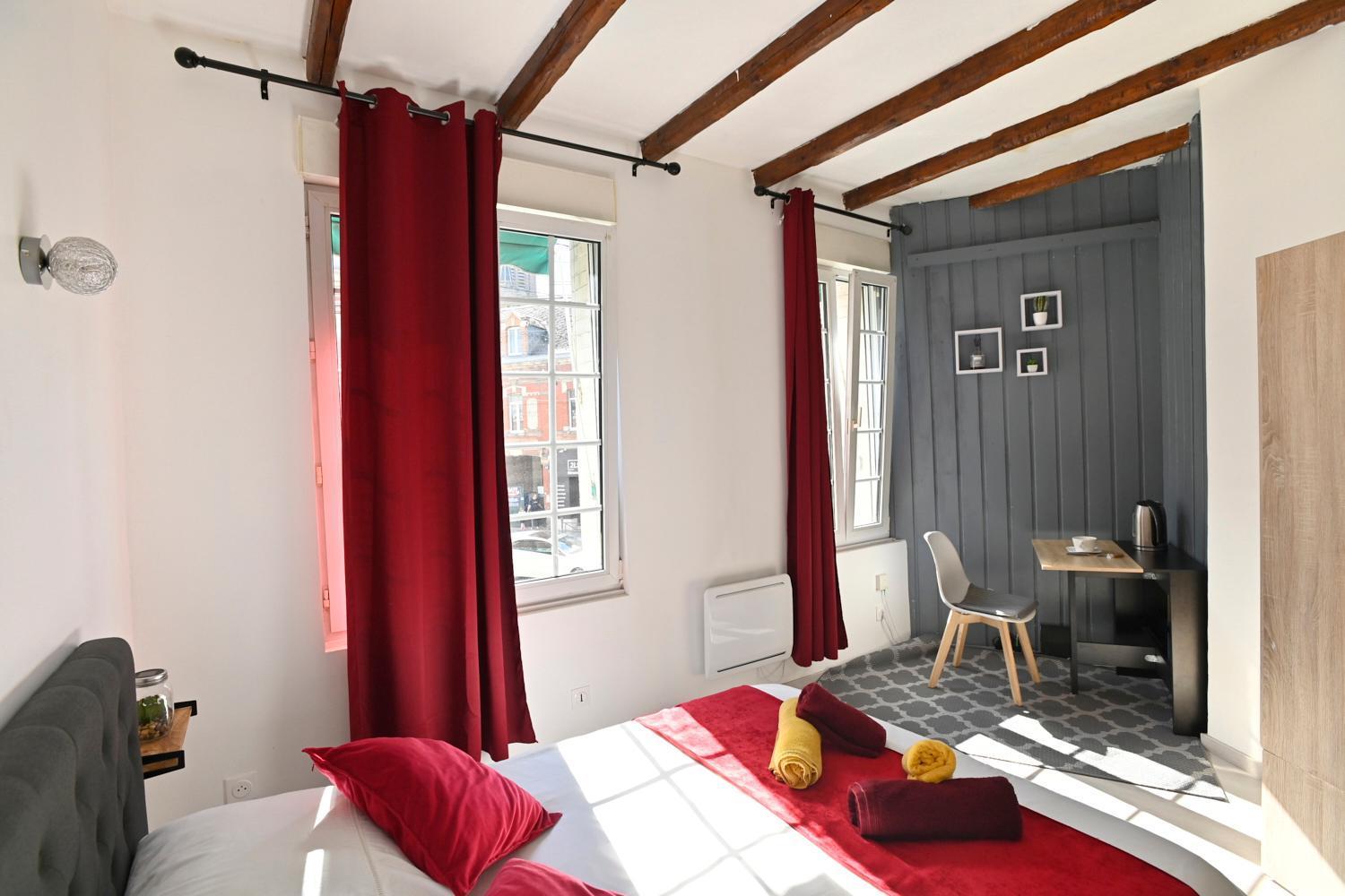 Spacieux T2 - Proche Centre - Confort Et Serenite Saint-Quentin  Ngoại thất bức ảnh